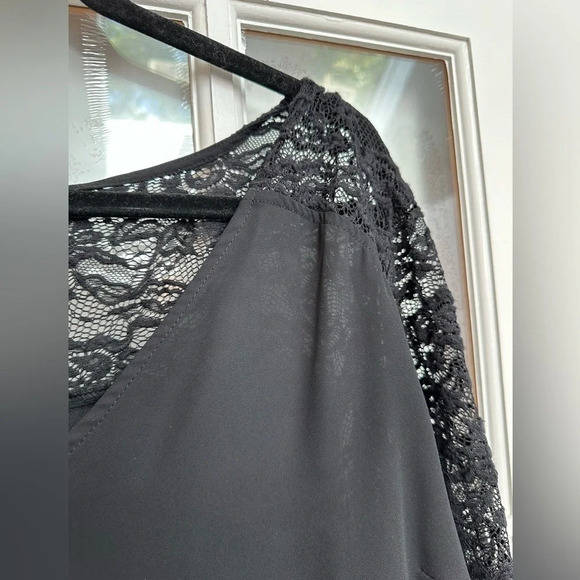 Torrid Black Georgette Lace Sleeve Blouse Plus Size 3XL - Picture 7 of 12